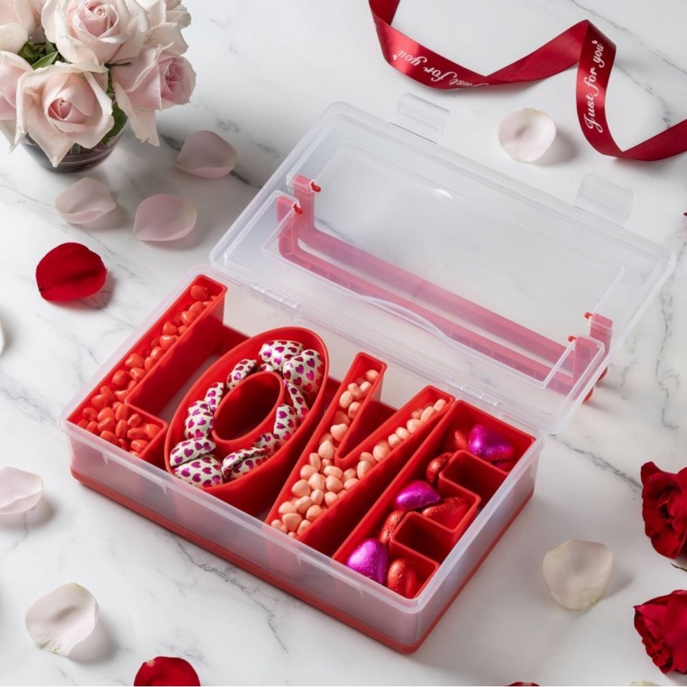 Red Love-Themed Food Storage Container
